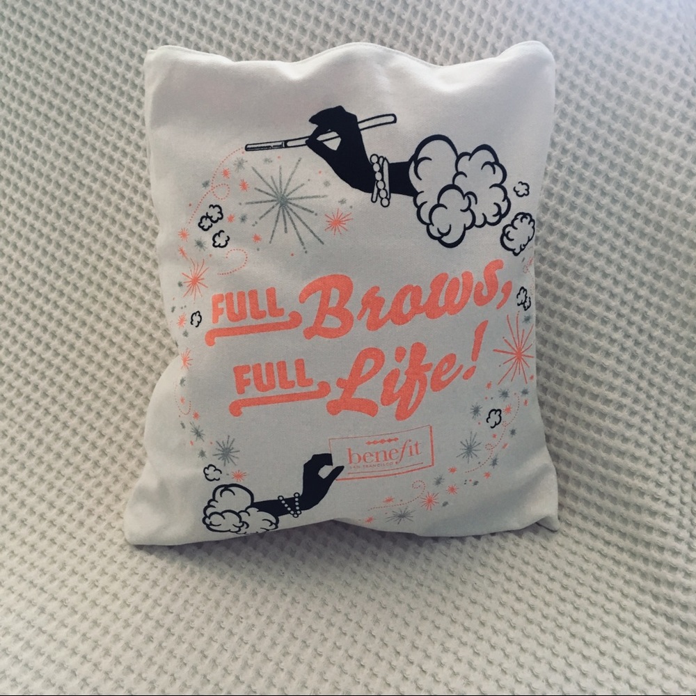 🆕 Benefit Tote